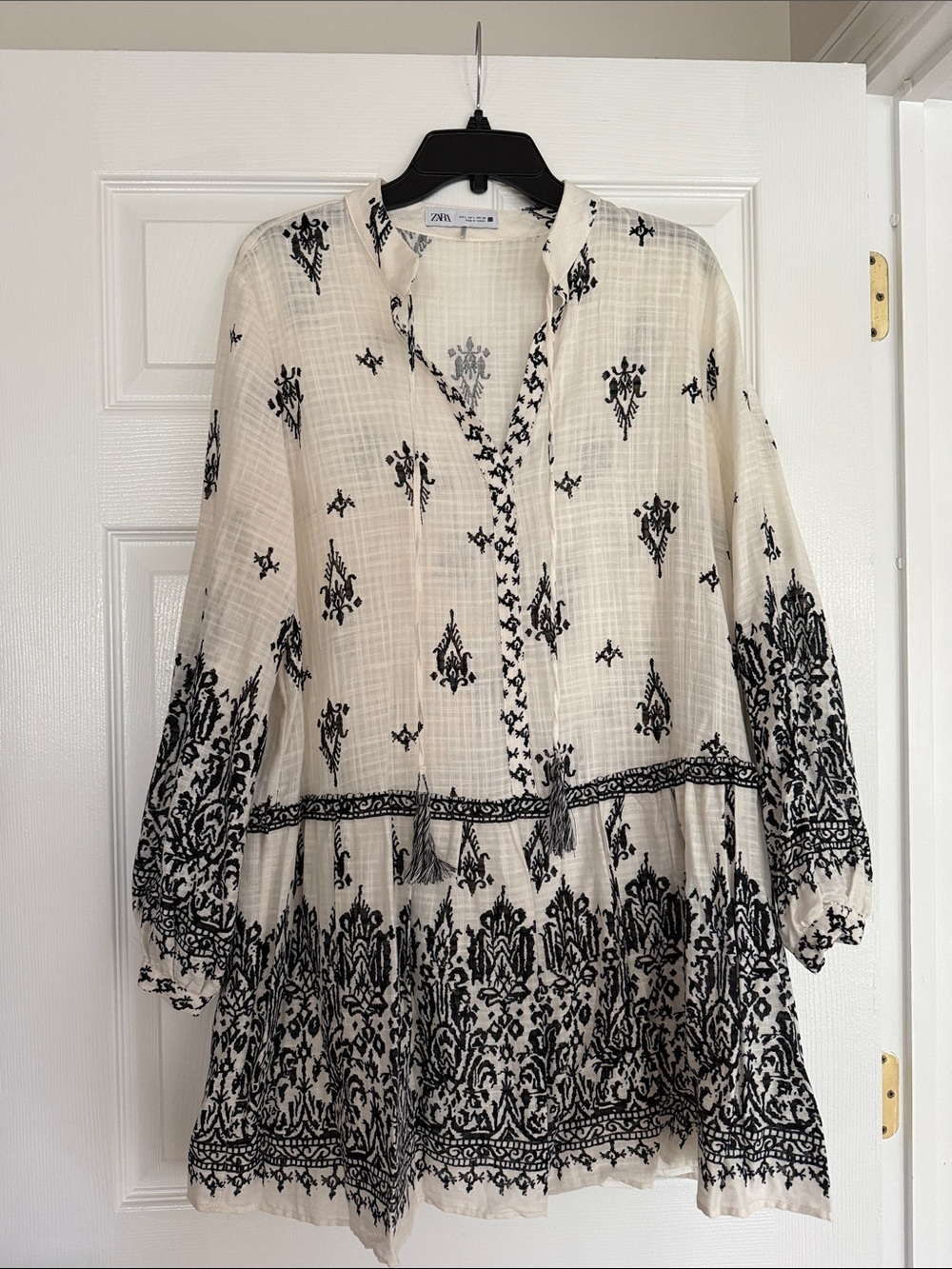 Zara Cream Dress with Black Border
